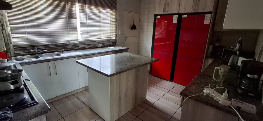 5 Bedroom Property for Sale in Universitas Free State